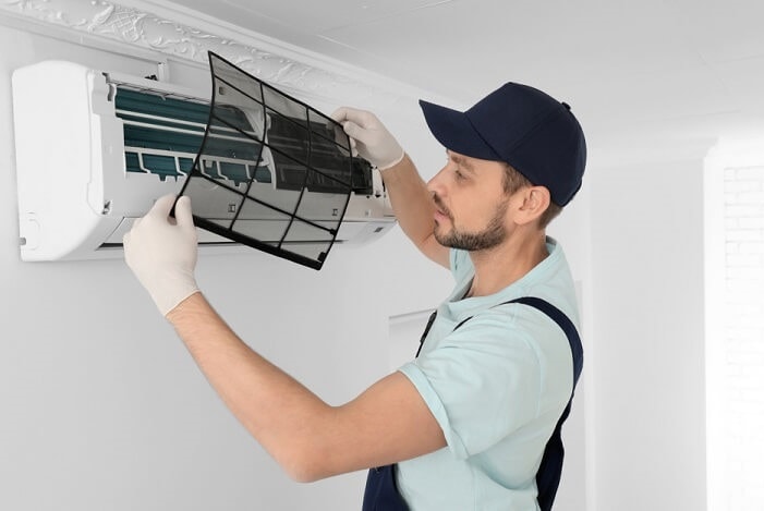 Sửa chữa máy lạnh Biên Hòa – Có mặt nhanh 30 phút, không phát sinh chi phí 2 Sửa chữa máy lạnh Biên Hòa chuyên nghiệp – Thợ có mặt nhanh trong 30 phút